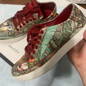 GUCCI
GG Supreme Monogram Tian Mens Low Top Sneakers
